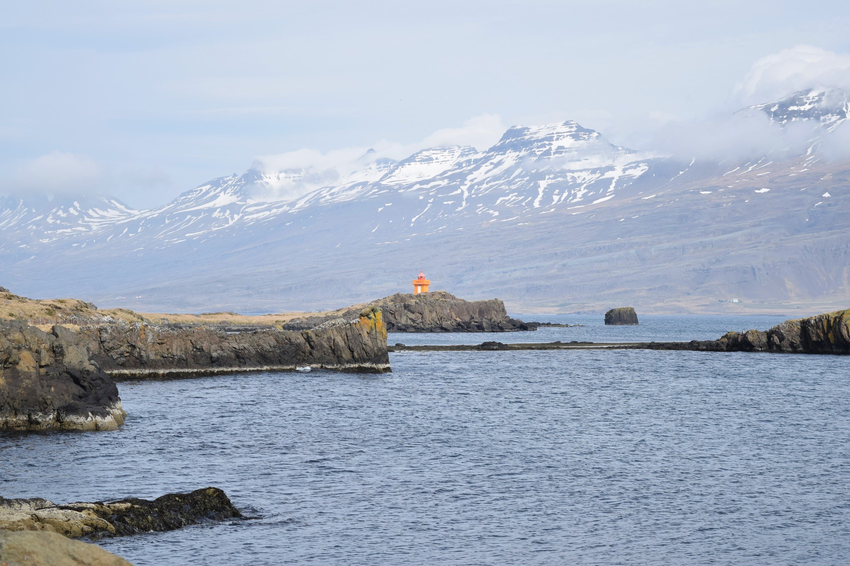 village fjord de l'est islande